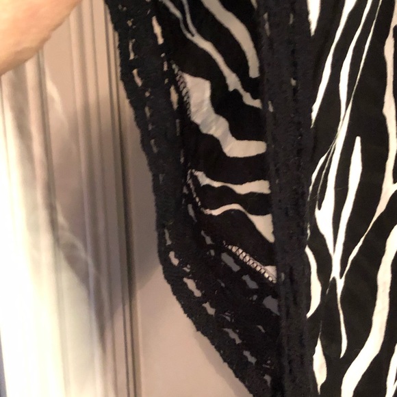 Liz Lange Zebra Print Poncho Top Size XS/S - Picture 8 of 16